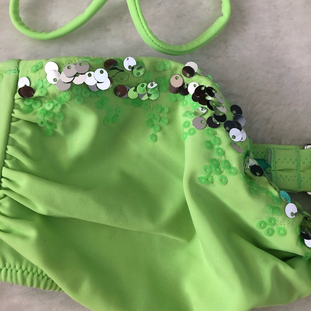 Victoria’s Secret Bikini Top - Picture 3 of 7